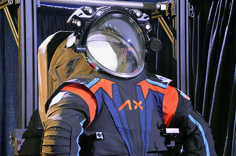 NASA &#038; Axiom Rilis Baju Baru Astronaut untuk Misi Kembali ke Bulan